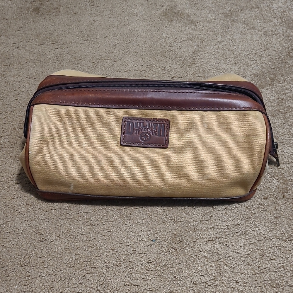 Duluth Trading Co Brown and Tan Toiletry Bag